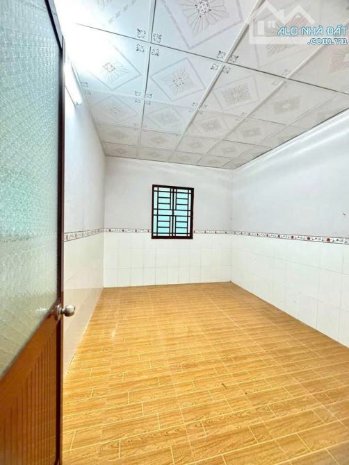 Bán gấp căn nhà cấp 4 hẻm Đặng thúc Vình, Hóc Môn, Giá 860 Triệu - 4