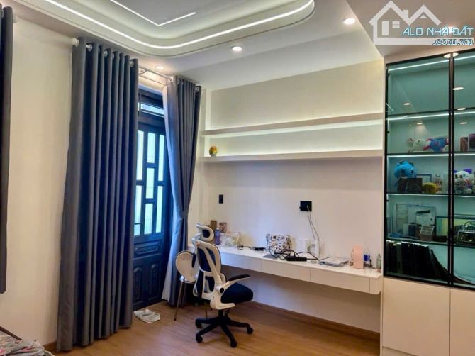 NHÀ ĐẸP, THANG MÁY, SỔ VUÔNG - KHU HOÀNG HOA THÁM, GA T3 - 5x18 (90m2), 4 TẦNG - 4
