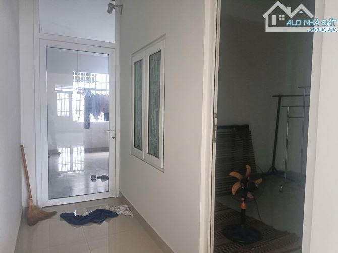 Bán nhà MP Nguyễn Khang, Thanh Khê , dt 85m2, 3t, mt 5m. Giá 5.8 ty - 4