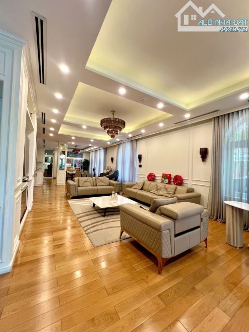 Bán Biệt thự  lô góc Nguyễn Trọng Tuyển Tân Bình 175m2 4Tầng 68tỷ - 4