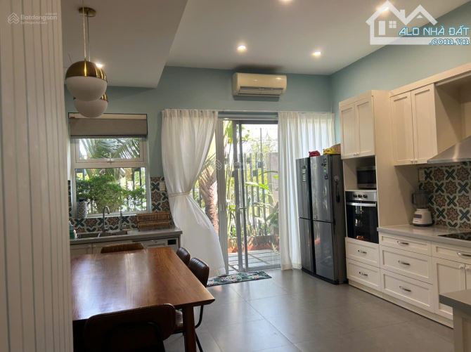 BÁN TÒA CHDV KHU NGUYỄN GIA TRÍ - P25 BT-  5X23 - 7 TẦNG CÓ TM - HĐT 80TR/TH - 24 TỶ - 4