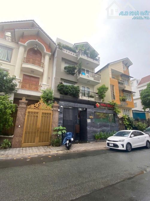 Bán Biệt thự Mặt tiền Nguyễn Thị nhỏ Tân bình. 5x27 nở hậu đẹp. 4 lầu giá chỉ 38 tỷ TL - 4
