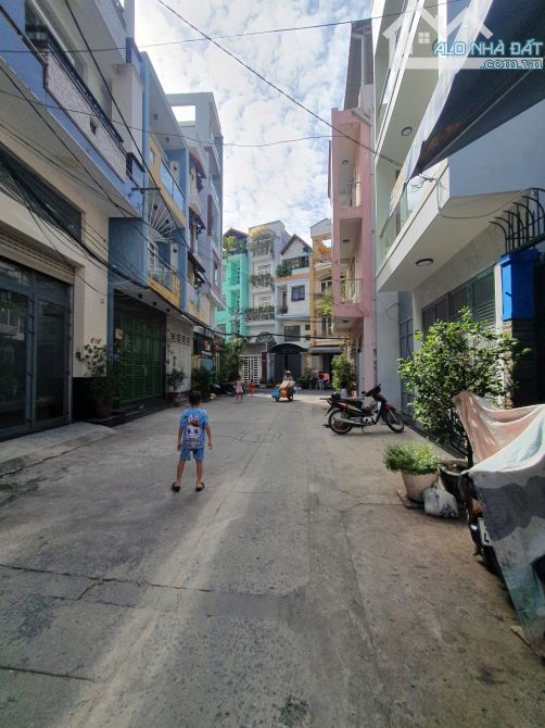 🚗 BÁN NHÀ HẺM XE HƠI 8M – Nguyễn cảnh chân Q1. 5x19 trệt 3 lầu st nhà mới. 18.2 tỷ TL - 4