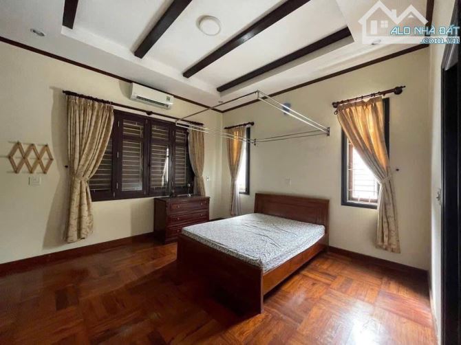 🔥🔥🔥🔥🔥Cho thuê biệt thự 2 mặt tiền đường PHAN VĂN TRƯỜNG VỸ DẠ TP HUẾ 300m2 - 4