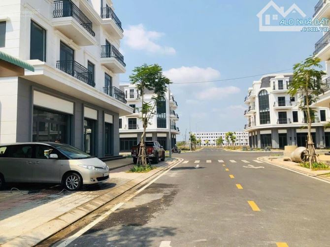 Kẹt tiền mới bán - Lô đất nắm chủ DT120m2, Ngay khu đô thị STC, View công viên. SHR - 4