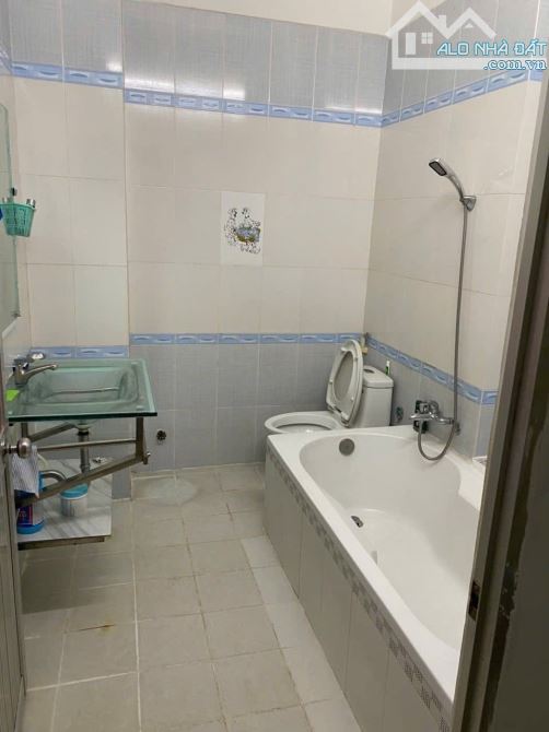Bán Nhà Mặt Tiền KDC Phân Lô Tạ Quang Bửu Quận 8 - 4x18m -View Cực Đẹp - 4