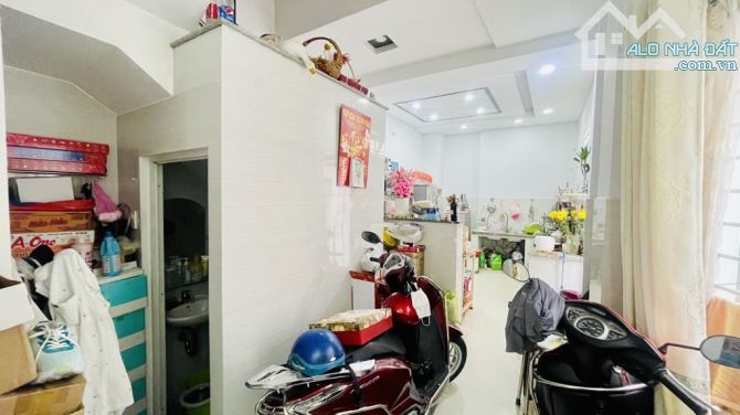 BÁN NHÀ LÔ GÓC 2 MẶT HẺM – NGUYỄN ĐÌNH CHÍNH, Q. PHÚ NHUẬN - 4