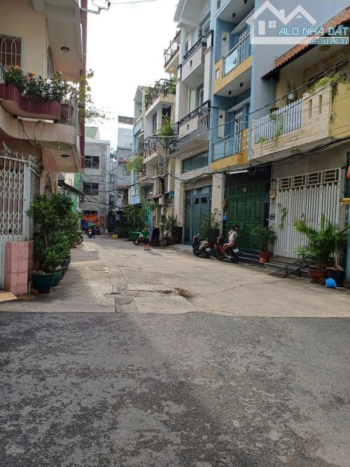 Bán nhà 2 MT Nguyễn Cảnh Chân,Quận 1,DT: 5mx18m,K?C trệt 3 lầu vuông vức.Giá chỉ 17 tỷ TL - 5