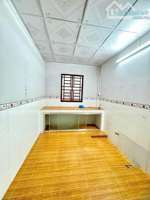 Bán gấp căn nhà cấp 4 hẻm Đặng thúc Vình, Hóc Môn, Giá 860 Triệu - 5
