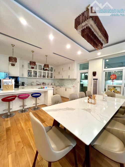 Bán Biệt thự  lô góc Nguyễn Trọng Tuyển Tân Bình 175m2 4Tầng 68tỷ - 5