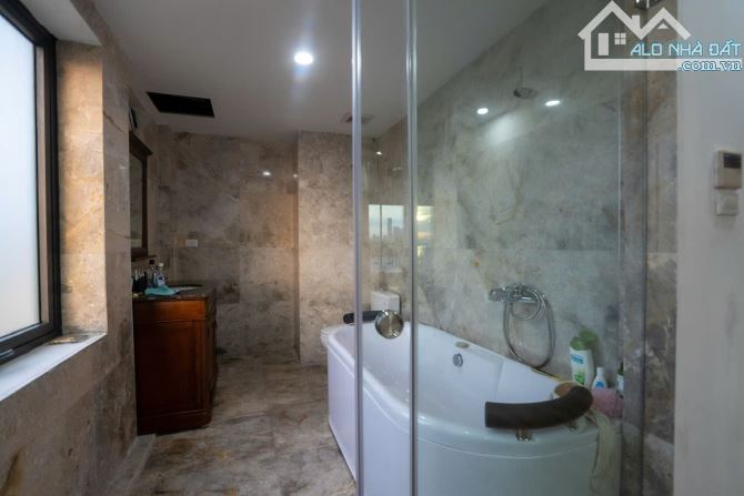 SIÊU PHẨM DÒNG TIỀN PHỐ LIỄU GIAI, 7 TẦNG, THANG MÁY, DOANH THU 150TR, DT 110M, GIÁ 56 TỶ - 5