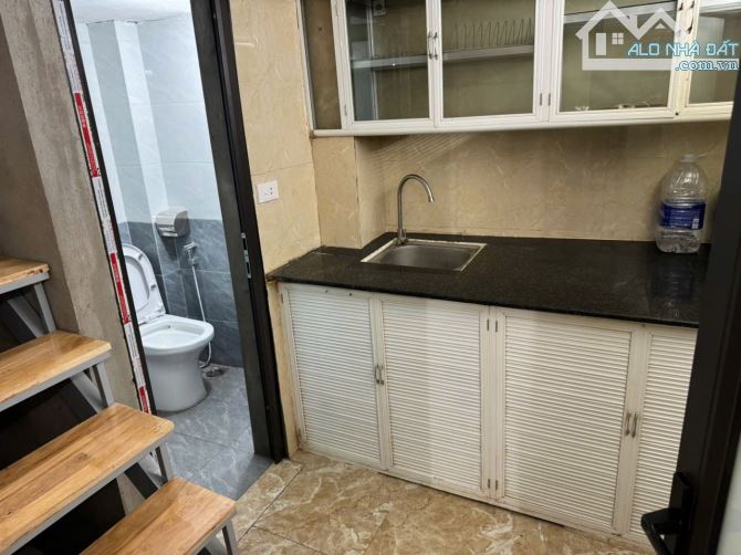 Bán Nhà Phố Kim Giang - 35m2 x 2T - Ngõ Thông - Ô Tô 5 Tạ Đỗ Cửa - MT 3.3m - Giá 2.150 tỷ - 5