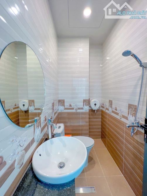 Tòa nhà VP mới xây Mặt tiền LK Phan Đăng Lưu gần 1000m2 sàn HĐT 2,64 Tỷ/n Hầm 7 tầng ST - 4