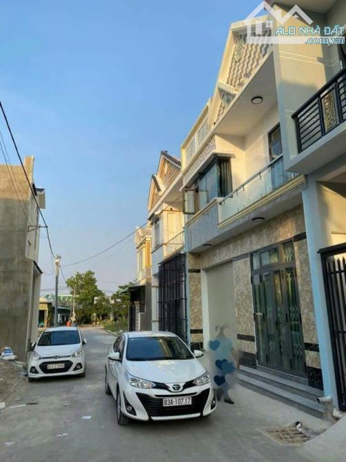CHỦ CẦN RA  CĂN NHÀ TÂM HUYẾT HÓA AN CÓ SÂN ĐẬU XE HƠI - 5