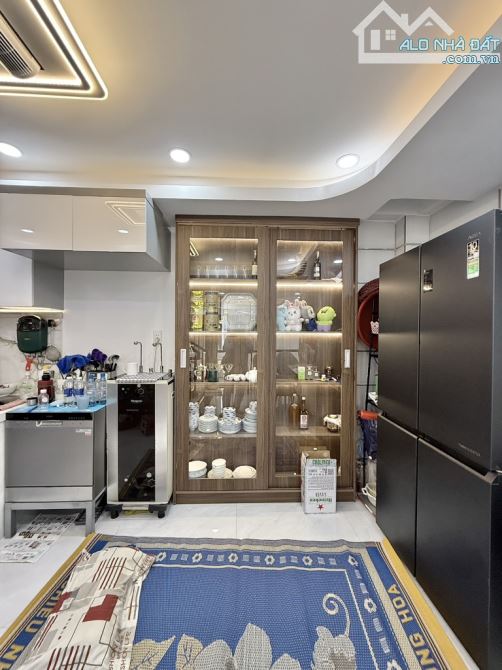 PHẠM VĂN BẠCH GÒ VẤP ,DT 5×10 ,4 TẦNG ,XE HƠI TỚI SÁT NHÀ ,THIẾT KẾ HIỆN ĐẠI ,CHỈ 6 TỶ 350 - 6