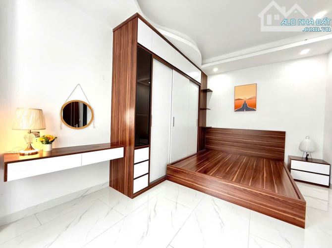 Ngay khu đô thị Linh Đàm - Xây mới - Mặt tiền rộng - Ngõ nông - 33M Full nội thất. - 6