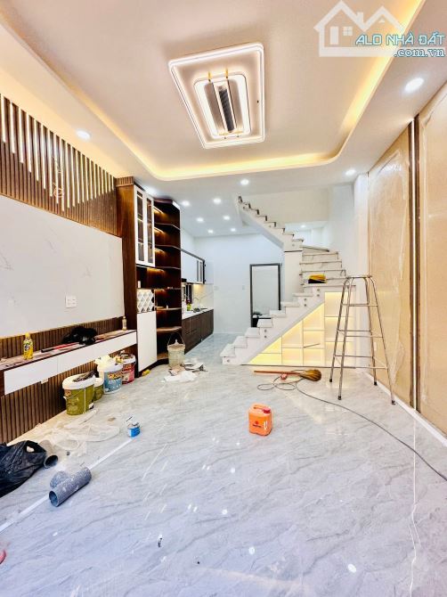 Nhà mới TT Q7 . Võ thị nhờ . Dt 4x13m 1 lầu 3pn - 6