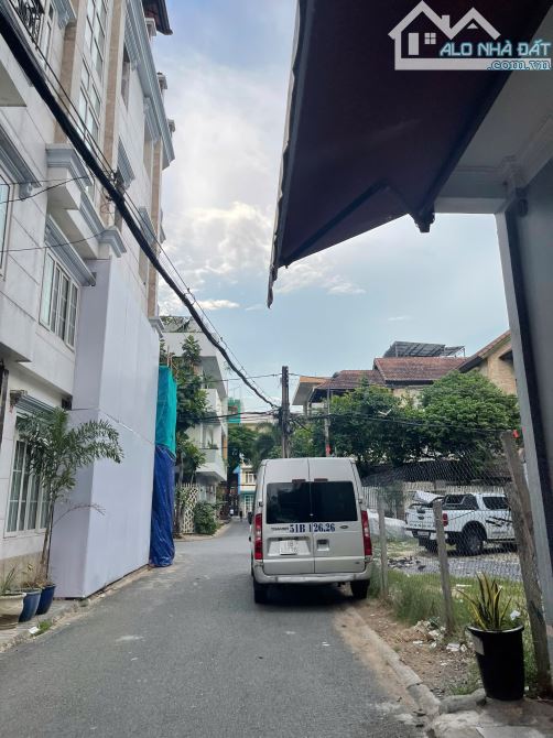 NHÀ SỸ QUAN VỀ HƯU, NỞ HẬU - HẺM 6m CỘNG HÒA - 5.2x20 (99/104m2), 4TẦNG - 12.x TỶ - 6
