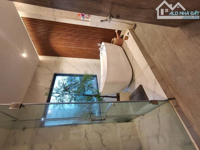NHÀ PHỐ 4 TẦNG THIẾT KẾ HIỆN ĐẠI NGUYỄN VĂN LINH -TÂN THUẬN TÂY-Q.7 DT: 8*14.5M- 14 TỶ 5 - 6