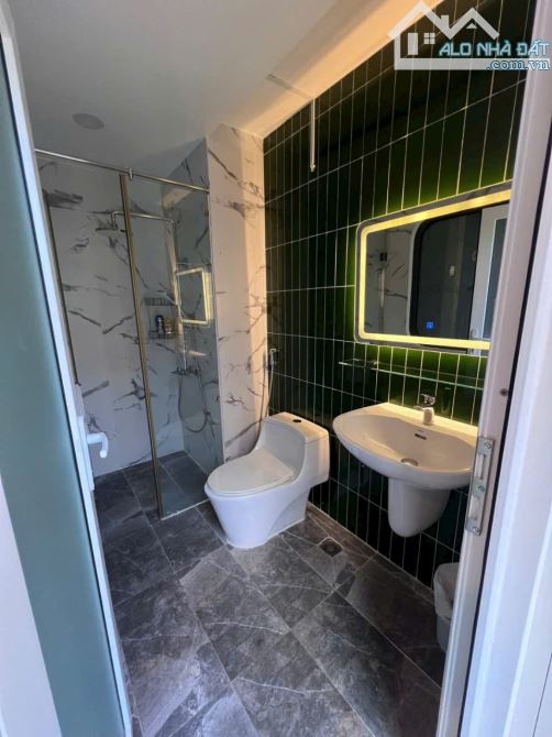 Bán tòa nhà mini tại đường Nguyễn Bỉnh Khiêm Quận 1 với diện tích 30.6m2 giá chỉ 14.9 tỷ - 6