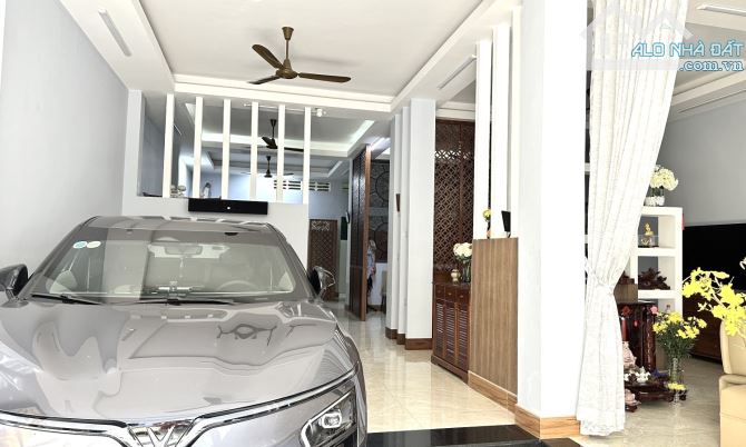 BIỆT THỰ 5 TẦNG CAO LỖ – VIEW CÔNG VIÊN – GẦN AEON MALL Q8 – DIỆN TÍCH 186M² – GIÁ HỢP LÝ - 3