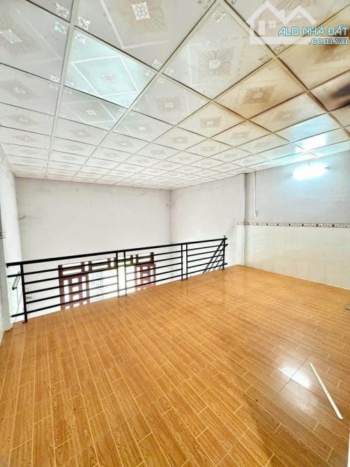Bán gấp căn nhà cấp 4 hẻm Đặng thúc Vình, Hóc Môn, Giá 860 Triệu - 7