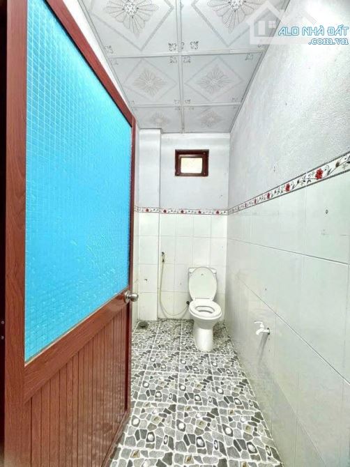 Bán gấp căn nhà cấp 4 hẻm Đặng thúc Vình, Hóc Môn, Giá 860 Triệu - 8