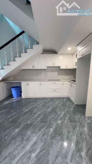 AN DƯƠNG VƯƠNG 81M² – MT 7.6M – NHÀ 4 TẦNG – SÂN ĐỂ Ô TÔ – Ô TÔ VÀO NHÀ – 12.9 TỶ - 8