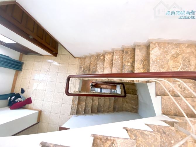 BIỆT THỰ MẶT TIỀN VIP HIỆP PHÚ - 180M2 - 3 TẦNG - GẦN GA METRO - NGẢ TƯ THỦ ĐỨC 17.x TỶ - 8
