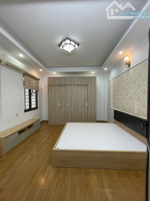 NHÀ ĐẸP,NGÕ THÔNG,OTO QUA,MT RỘNG THOÁNG 5 TẦNG, FULL ĐỒ , NGÔ THÌ SỸ VẠN PHÚC 30M.7,2 TỶ - 8