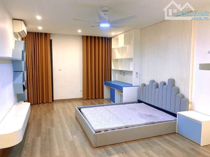 Hồng Hà - Hoàn Kiếm 246m x 7 tầng, mặt tiền 8.3m, giá 95 tỷ thương lượng - 9