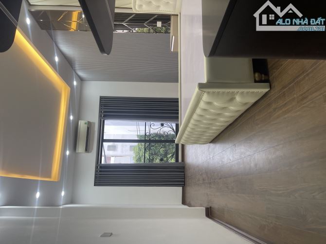 Bán nhà Yên Nghĩa, Hà Đông, 48m2, 4,5 tầng đẹp, lô góc 2 mặt đường,ôtô đỗ cửa,chỉ hơn 7 tỷ - 9