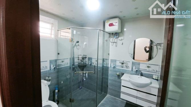 Bán nhà Xuân Đỉnh, Bắc Từ Liêm, 30/42m2, 5 tầng, mặt tiền 6.36m, giá 8.15 tỷ - 9