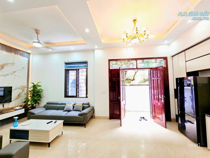 NHÀ ĐẸP Ở SƯỚNG OTO CỔNG,MT RỘNG,FULL NỘI THẤT MỚI,NGỌC TRỤC ĐẠI MỖ 36M 6,6 TỶ - 9
