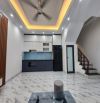 HÀNG KỊCH ĐỘC HOÀNG VĂN THÁI, LÔ GÓC 35M2, KNH DOANH ĐỈNH, NGÕ Ô TÔ TRÁNH, 7.2T Ở NGAY