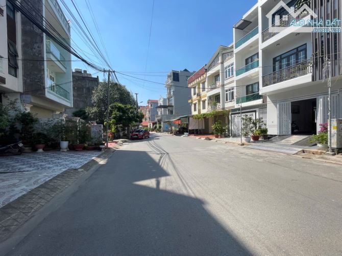 Bán Đất Phố Nguyễn Đồn 96,27m² Mặt Tiền 5.15m