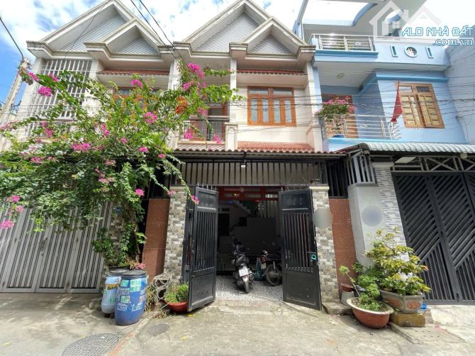 Nhà phố gần ngã tư Chiêu Liêu, phường Tân Đông Hiệp, Tp Dĩ An