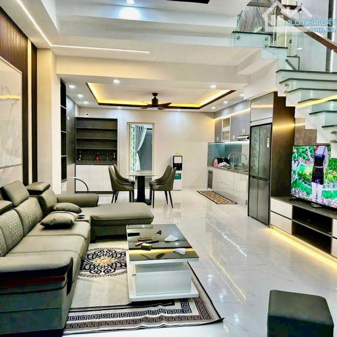 BÁN NHÀ 3 TẦNG MẶT TIỀN - HOÀ PHÚ 22, HOÀ MINH, LIÊN CHIỂU, ĐÀ NẴNG