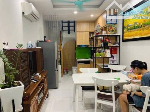 Bán nhà Ngọc Thuỵ- dân xây, ngõ riêng, gần ô tô, ở ngay- 5.4 tỷ