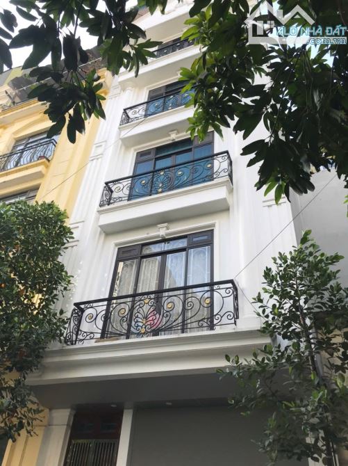 Bán nhà Phố Ngô Thì Sỹ, Vạn Phúc, Hà Đông. Ô tô qua, 41m2, 6 tầng, thang máy, 12 tỷ