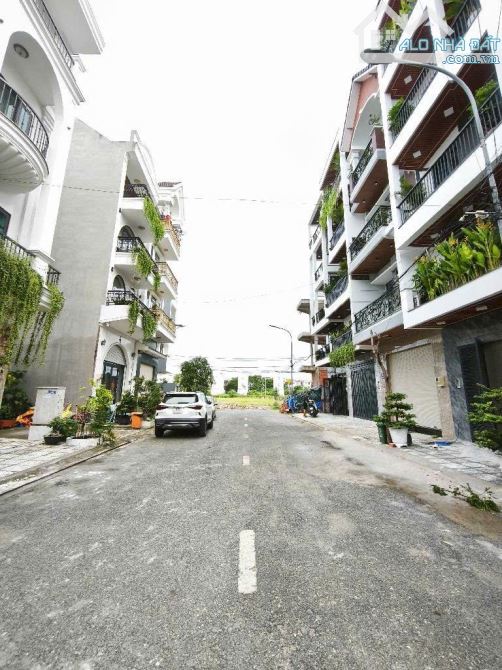 Nhà 4 tầng đường Thới An 28 , phường THỚI AN, Q12, dt 63m2 (4,5mx14m) Hẻm 12m 💵 7,7Tỷ