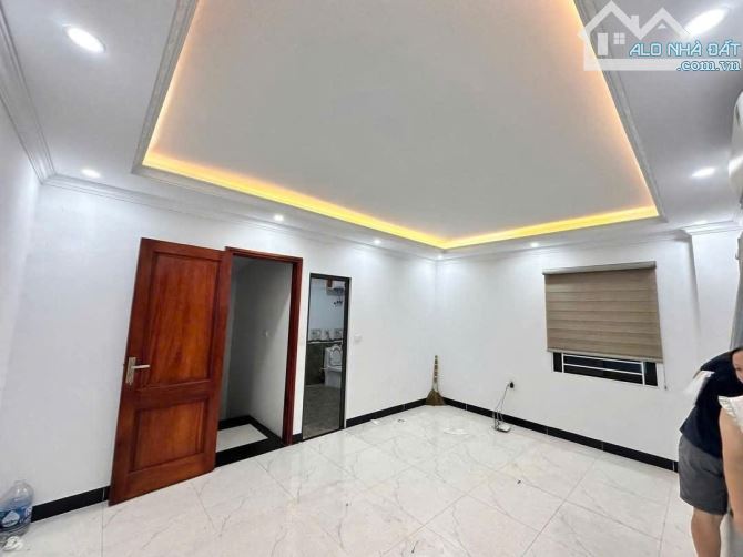 Bán nhà riêng tại Xuân Phương, 6,5 tỷ, 35 m2, 5 tầng.  Nhà riêng Xuân Phương, Nam Từ Liêm