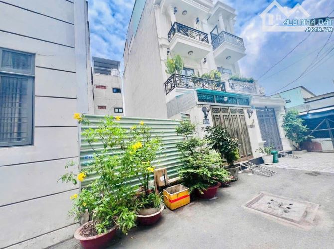 Đất đường 38 P.Hiệp Bình Chánh gần chợ Hiệp Bình. Hẻm xe hơi vào tận đất
