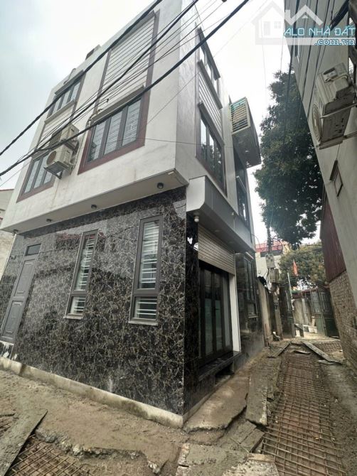 🏡 NHÀ 3 TẦNG LÔ GÓC - GẦN HỒ ĐIỀU HOÀ – Ô TÔ ĐỖ CỬA - NHỈNH 4 TỶ