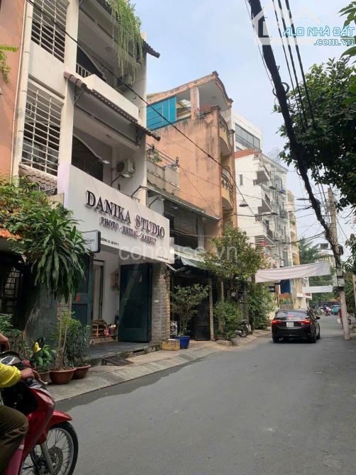 Nhà Bán 413 Lê Văn Sỹ. Ngang 5,5m * Dài 22m. Kết Cấu 5 Tầng. Giá Bán 26 Tỷ