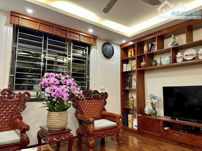 SIÊU PHẨM CỰC HIẾM, LIỀN KỀ, MỖ LAO ,HÀ ĐÔNG,DT 65m, 5 T ,MT 5m, GIÁ BÁN 18,9 TỶ.