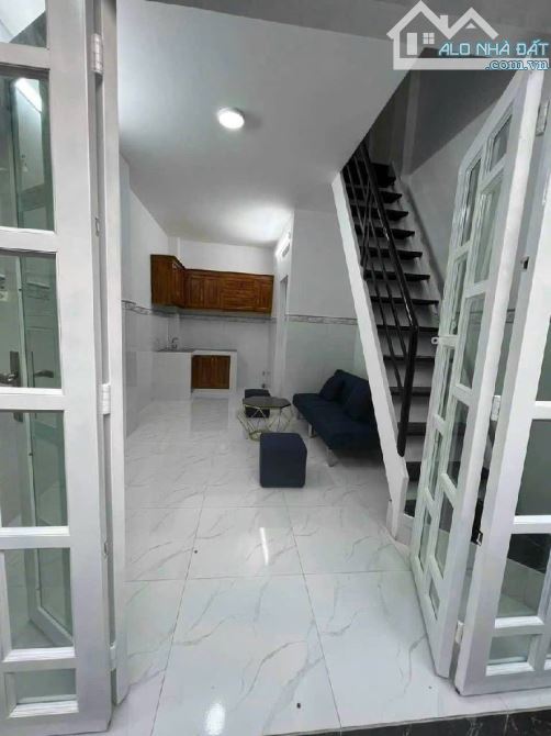 Bán nhà 2 tầng, dt 20m, Trường Chinh, Phường 14, Tân Bình, giá nhỉnh 2 tỷ