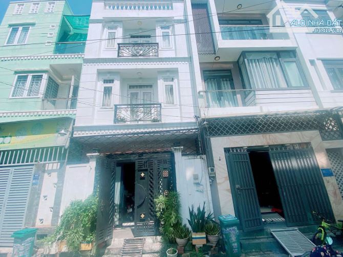 NHÀ 3 TẦNG ĐẸP HIỆP BÌNH PHƯỚC - HẺM XE HƠI - CHỈ 6,3 TỶ CÒN TL