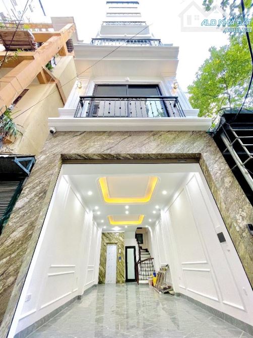 36M x 6T Thang Máy Mới Tinh Phố Pháo Đài Láng.Láng Thượng.Đống Đa.giá 8,38 tỷ