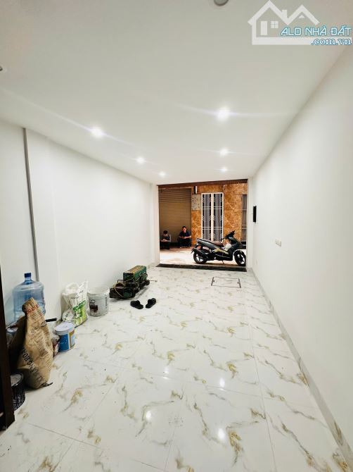 Bán Nhà Mới Đẹp Cổ Nhuế Bắc Từ Liêm cạnh Resco 39m 6 Tầng Thang Máy 8.7 Tỷ